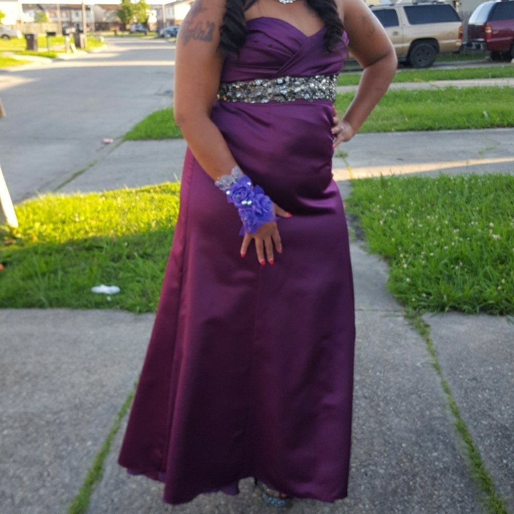 Bridesmaid/Ballgown/Prom gown